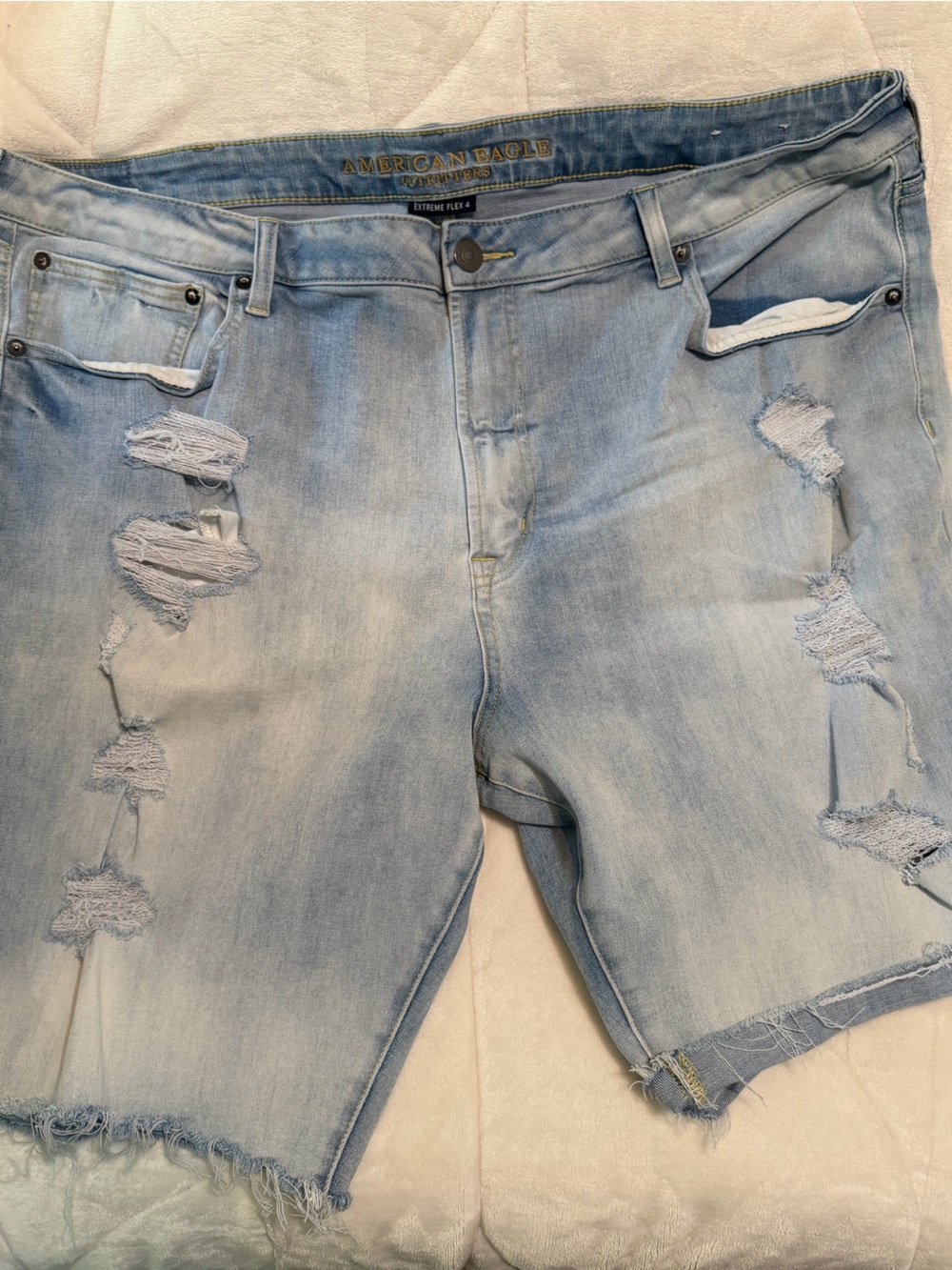 American Eagle Outfitters Light Blue Distressed Boyfriend Jeans 44